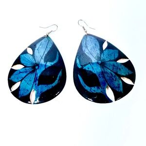 New Hawaiian Hand Made Monstera Leaf Tear Drop Designed Dangle Earrings